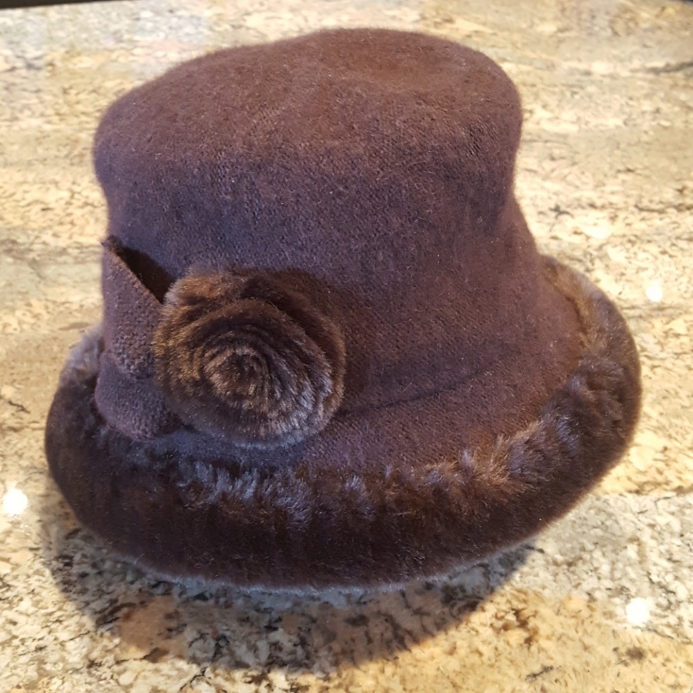 💕august* Hat